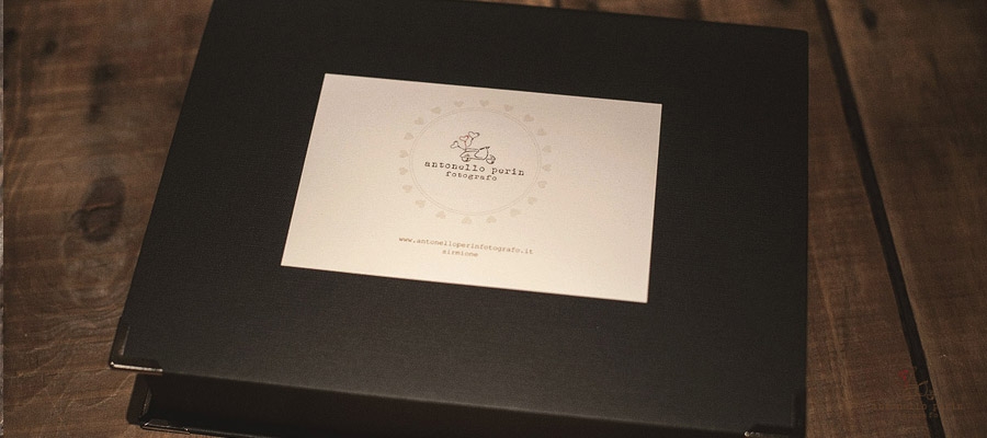 PACKAGING BOX