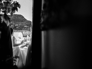 alt=Romantic portrait of the destination wedding italy in Castello Brown, Portofino
