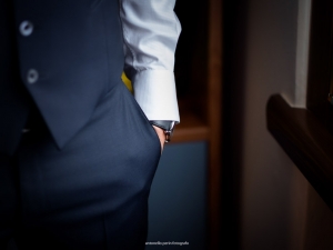 FOTOGRAFO MATRIMONIO LAGO DI GARDA - PREPARAZIONE DELLO SPOSO 
