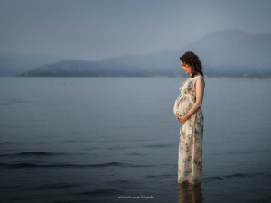 GRAVIDANZA MATERNITA' SERVIIZO FOTOGRAFICO LAGO DI GARDA