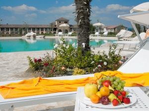indoor photography, Garda Lake