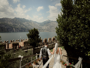 Sposi con vista Lago di Garda al Castello di Malcesine