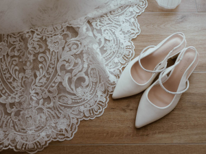 ABITO DA SPOSA, SIRMIONE