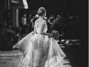 arrival of the bride, sirmione wedding