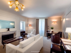 relais la speranzina, indoor photography,