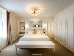relais la speranzina, indoor photography,
