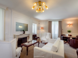 relais la speranzina, indoor photography,