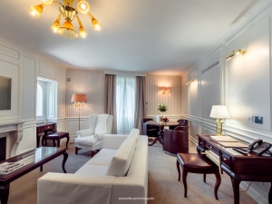 relais la speranzina, indoor photography,