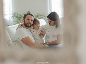 Fotografia maternità naturale realizzata a domicilio