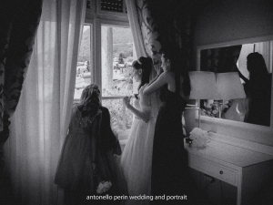la sposa con il bouquet,fotografie del matrimonio