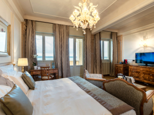 villacortine,indoor photography,
