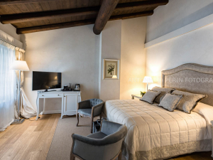 INTERIOR PHOTOGRAPHY, LAKE GARDA