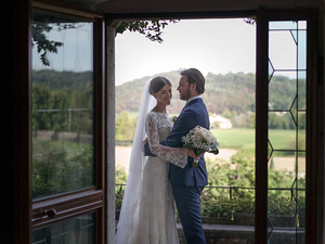 alt=Couple portrait of the bride and groom Giorgia and Davide during their wedding in Sirmione